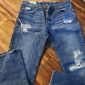 Hollister Distressed Jeans sz 31 x 32